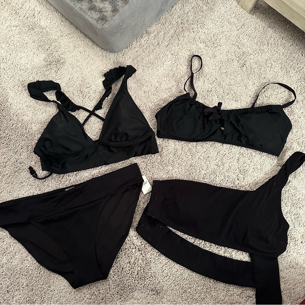 4 Piece Mix & Match Aerie Bathing Suits 🖤